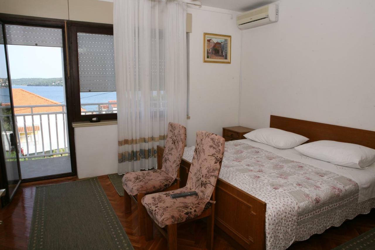 Rooms And Apartments Kurtovic Donji Seget Exterior photo
