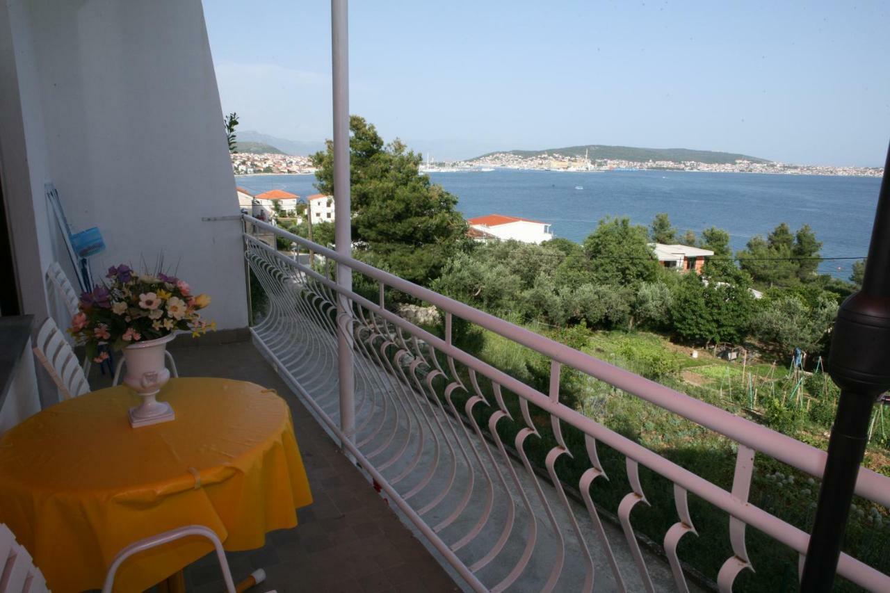 Rooms And Apartments Kurtovic Donji Seget Exterior photo