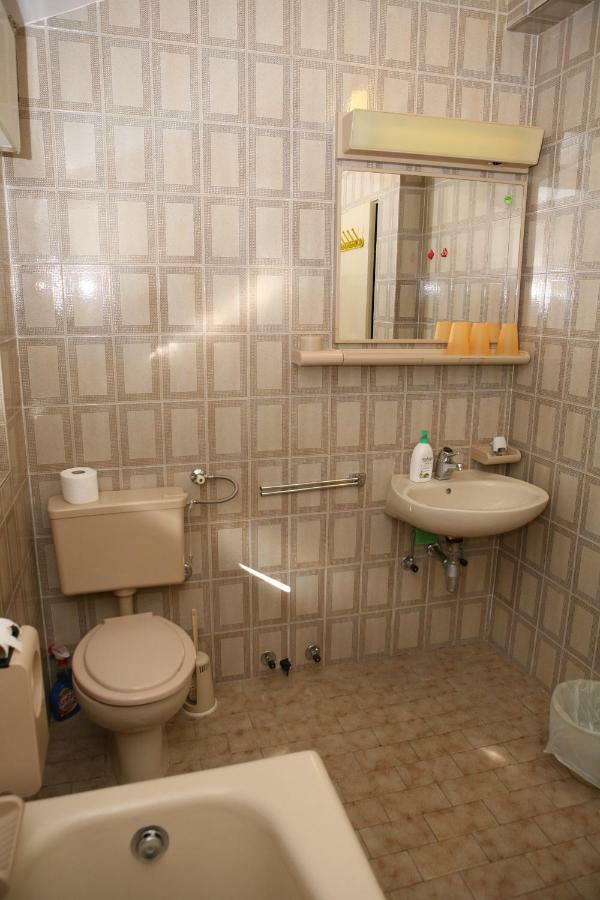 Rooms And Apartments Kurtovic Donji Seget Exterior photo