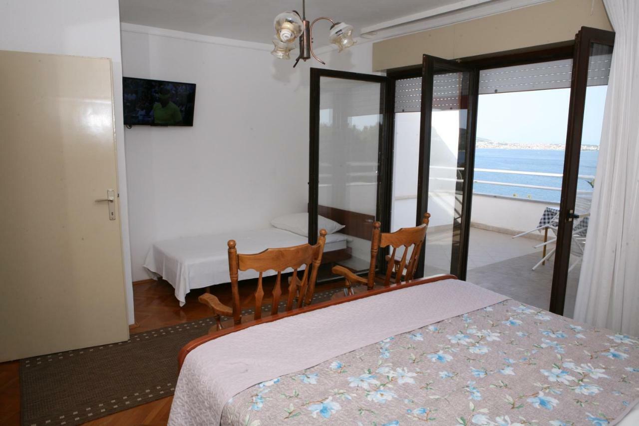 Rooms And Apartments Kurtovic Donji Seget Exterior photo